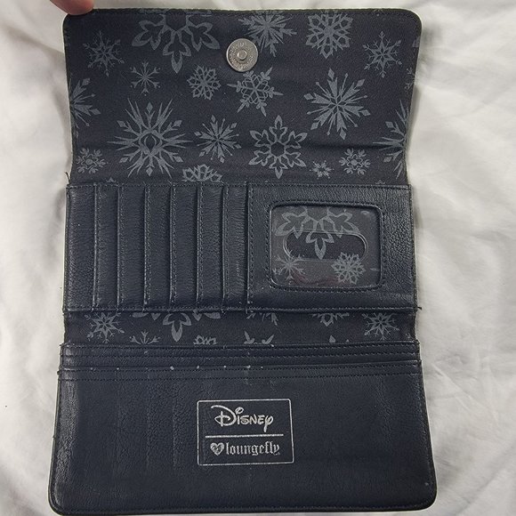 Loungefly x Disney Frozen Elsa Iridescent Snowflake Trifold Wallet Black - Picture 3 of 9
